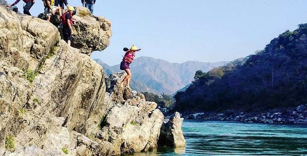 Is Rafting open in Rishikesh -Cliff jumping activitiy at the River Ganges, Rishikesh