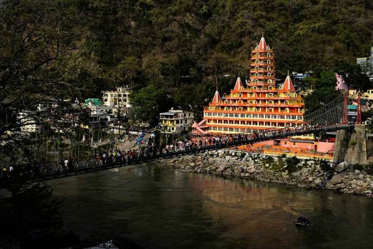 Laxman Jhula - An oldest Part of Rishikesh