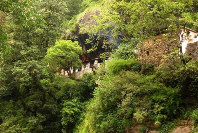 Kalpeshwar Temple Uttarakhand