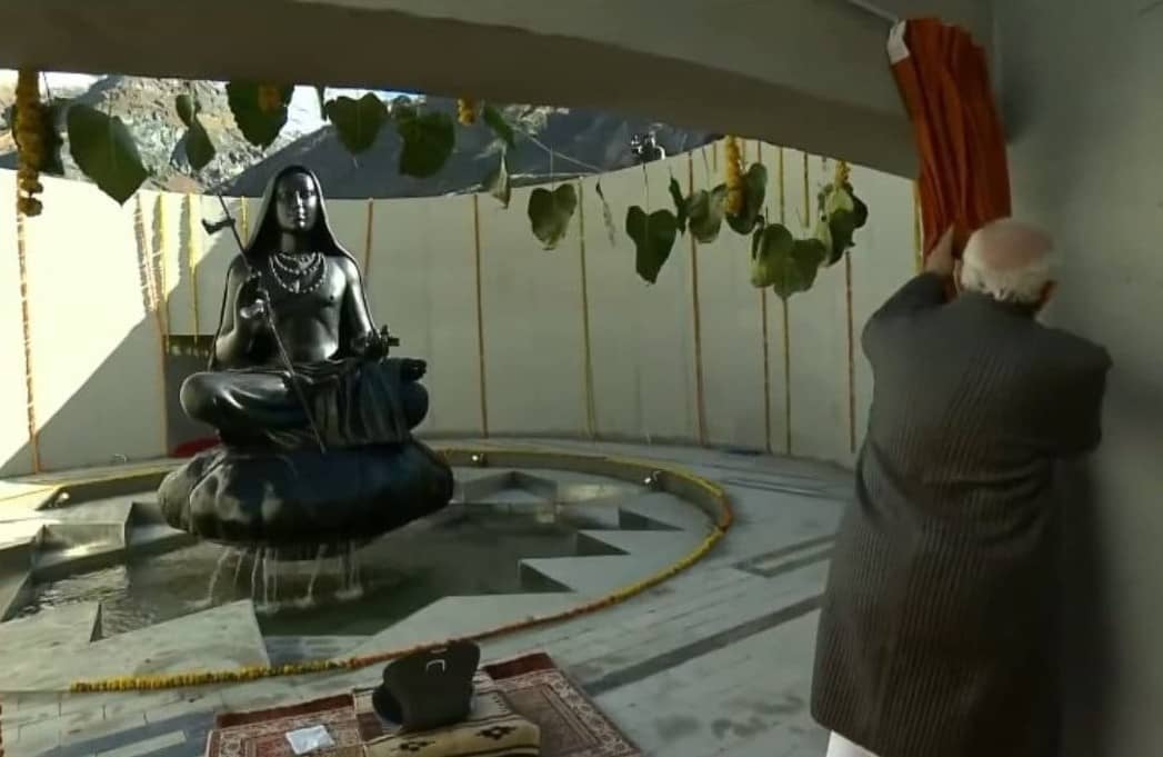 Adi Shankaracharya Samadhi at Kedarnath Temple - Rishikesh Day Tour