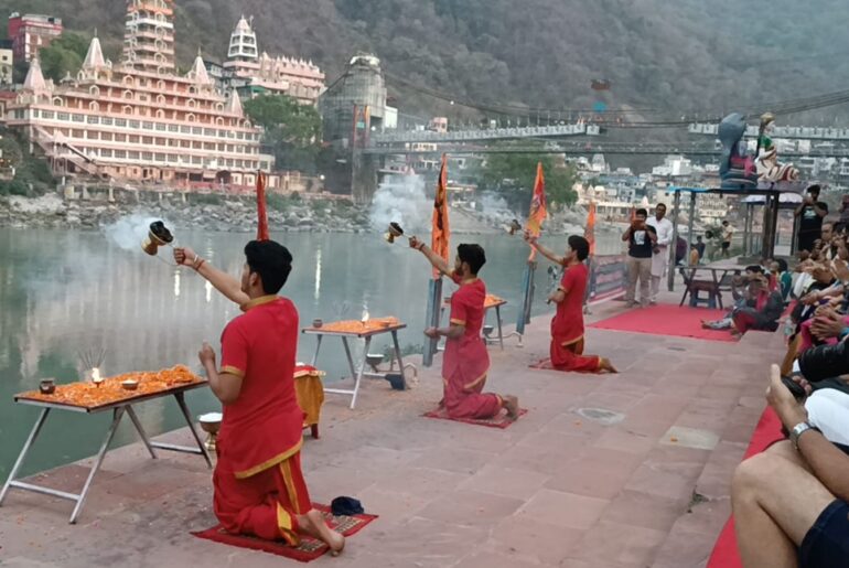 Ganga Aarti at Sai Ghat Laxman Bajrang Setu Rishikesh