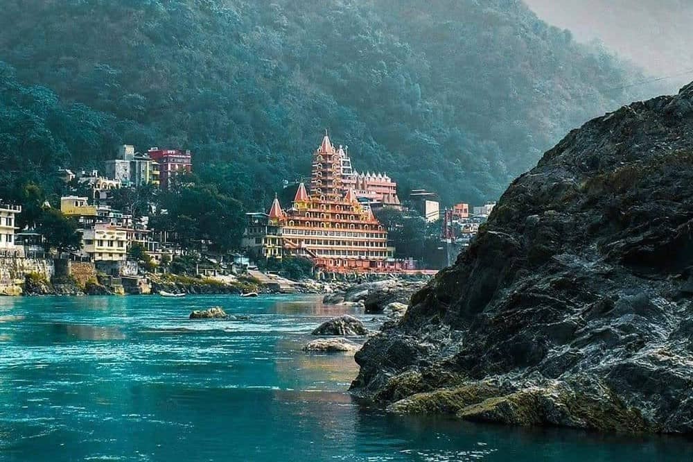 Rio Ganges Muertos Varanasi en la India