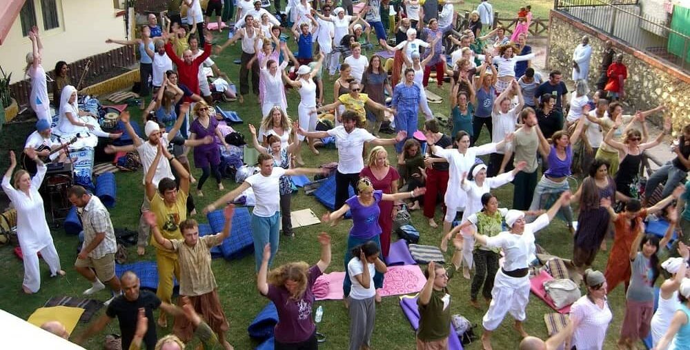 Rishikesh Yoga Teacher Training Centers