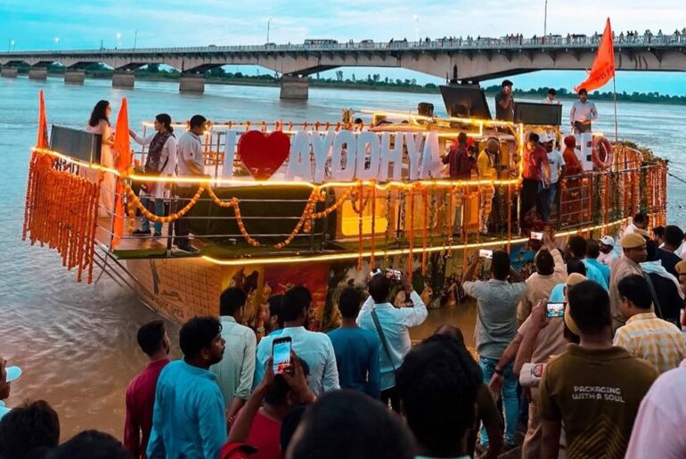 Ayodhya Jatayu cruise service in Saryu