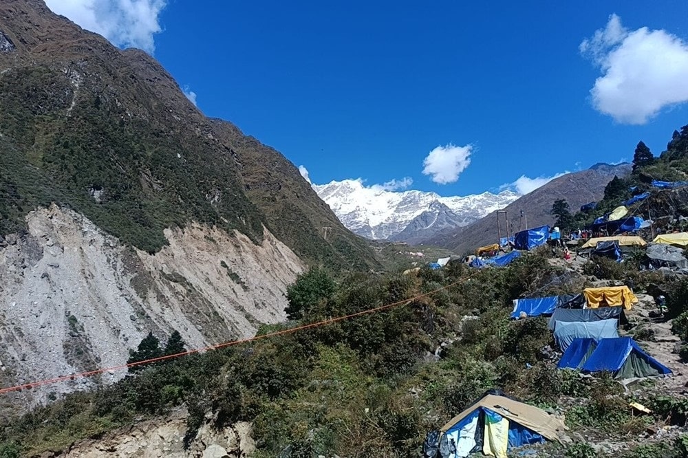 On the way to Kedarnath Temple