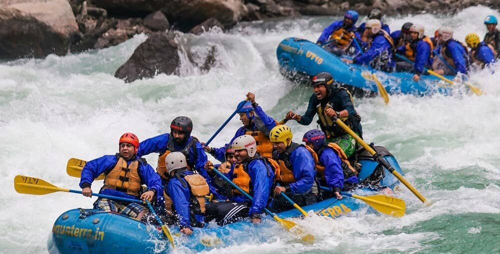 What to Wear for River Rafting in Rishikesh