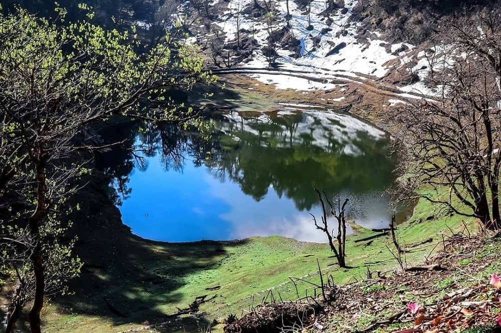 Tamri Kund is situated approximately 10km before Munsiyari about 3km 2 hr trekking: Places To See in Munsiyari