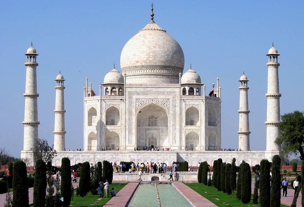 Taj Mahal Agra India: Which is the no 1 tourist places in India