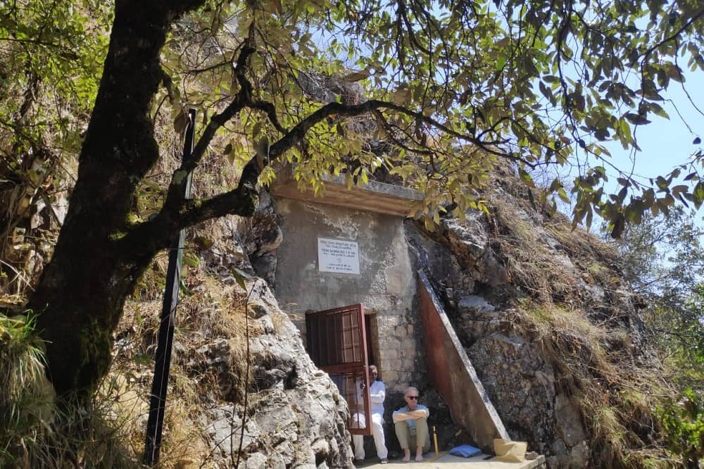 Babaji Cave near Ranikhet