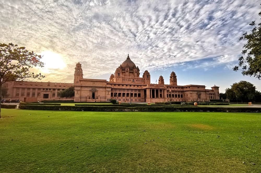 jodhpur umaid bhawan palace