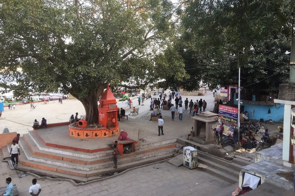 Shiva Lingam at Assi Ghat