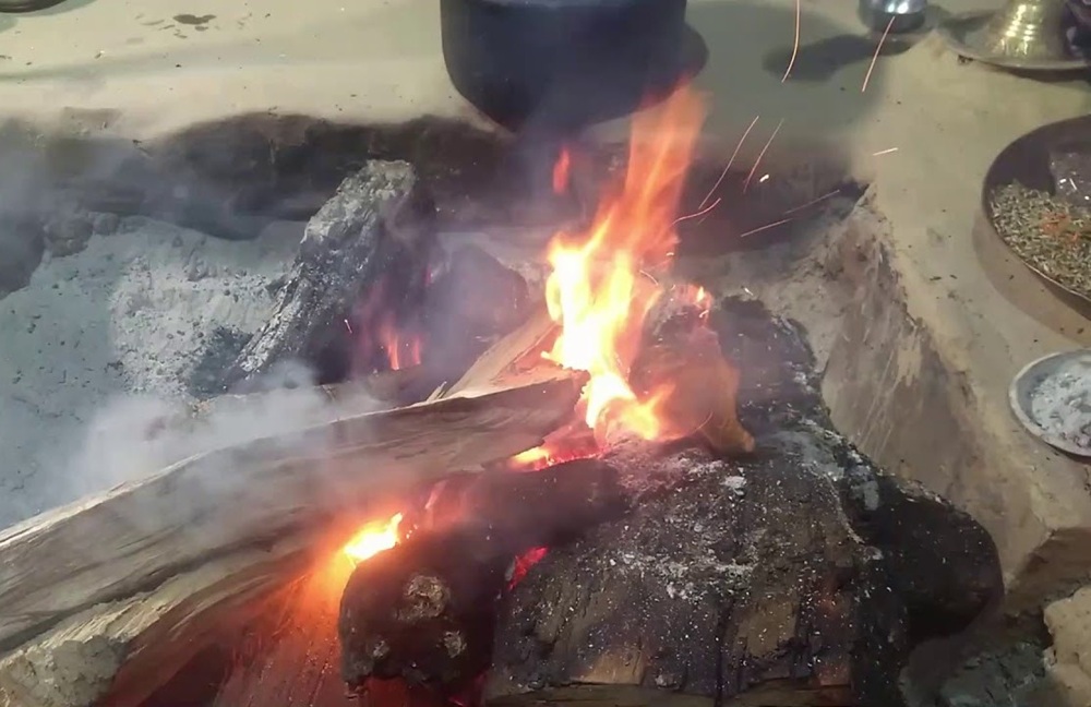 Triyuginarayan Temple Agni Kund ( Havan Kunnd )