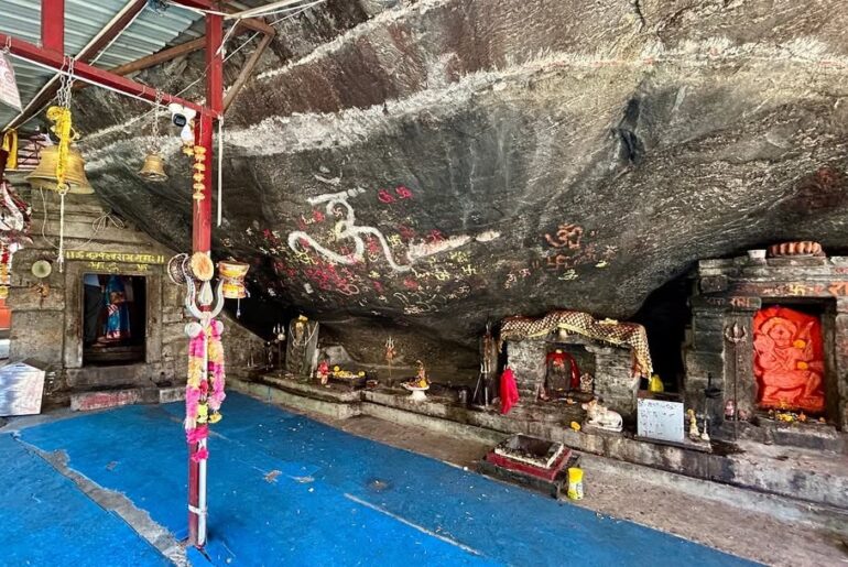 Kalpeshwar Mahadev Mandir in Uttarakhand