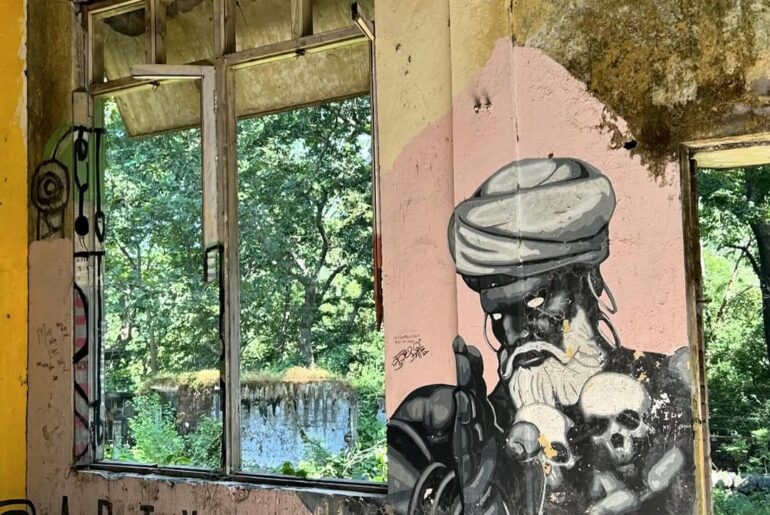 Ved Bhavan Beatles Ashram Rishikesh