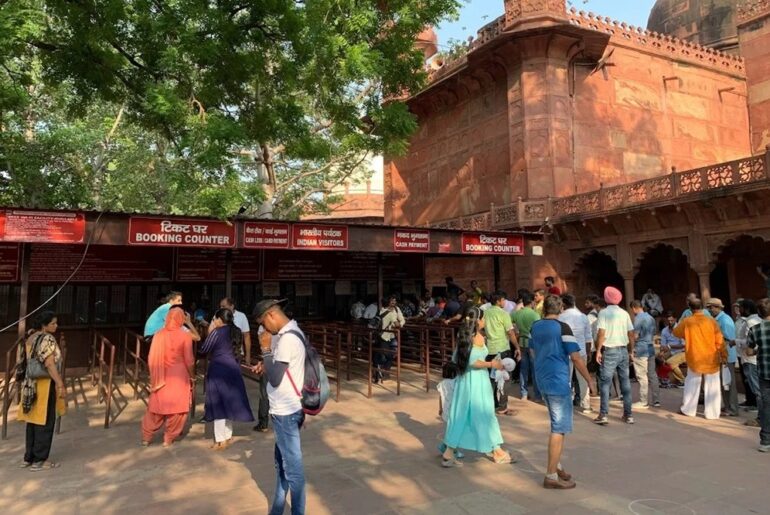 ticket for taj mahal agra