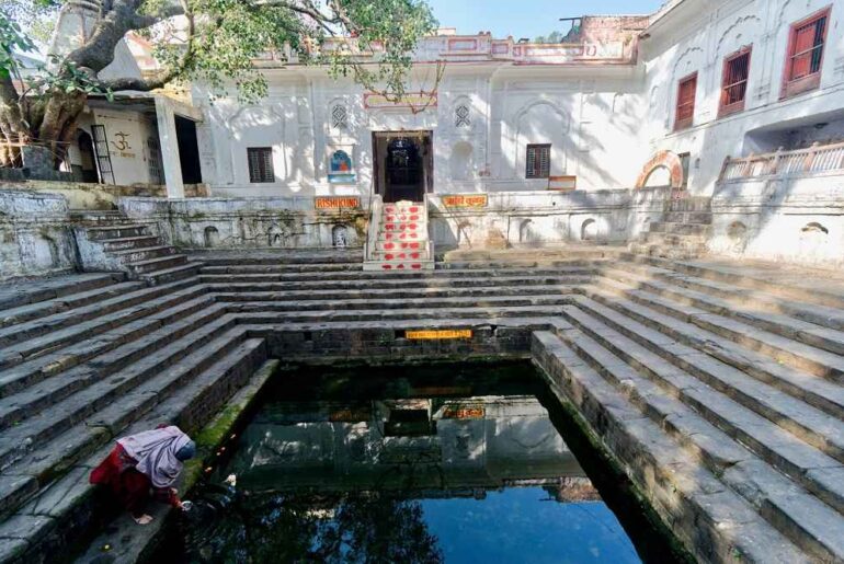 Rishikund-The Holy Water Tank at Triveni Ghat in Rishikesh