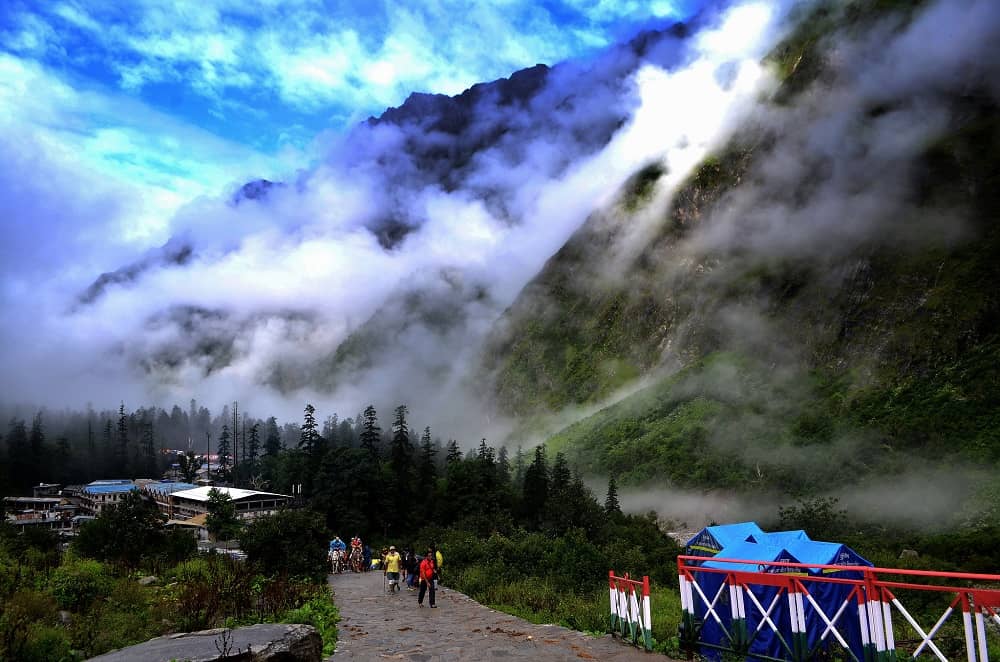 Ghangaria Village - A Pleasing stop-off while trekking to the Valley of Flowers and Hemkund Sahib