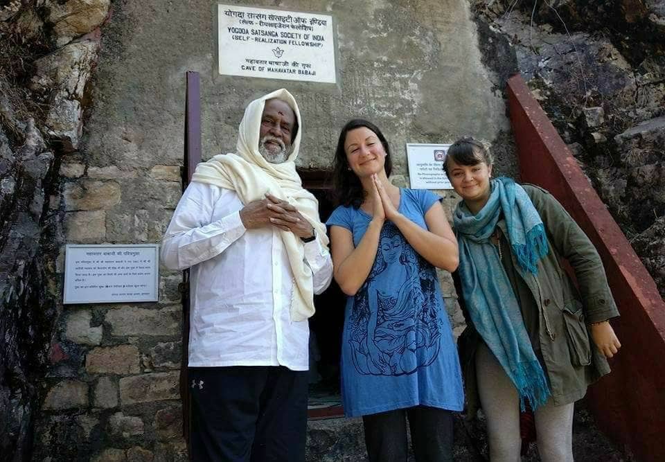 Rajnikant at Mahavatar Babaji Cave