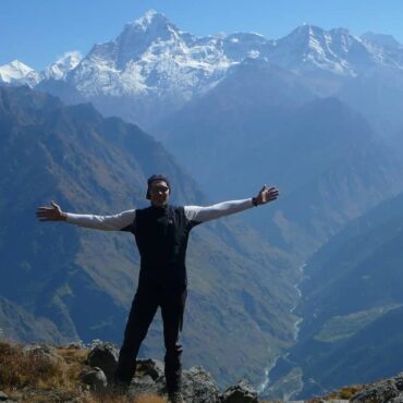 Trekking in Uttarakhand Himalayas of India