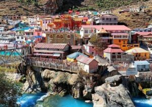 Discover Saraswati River Uttarakhand near Badrinath Temple