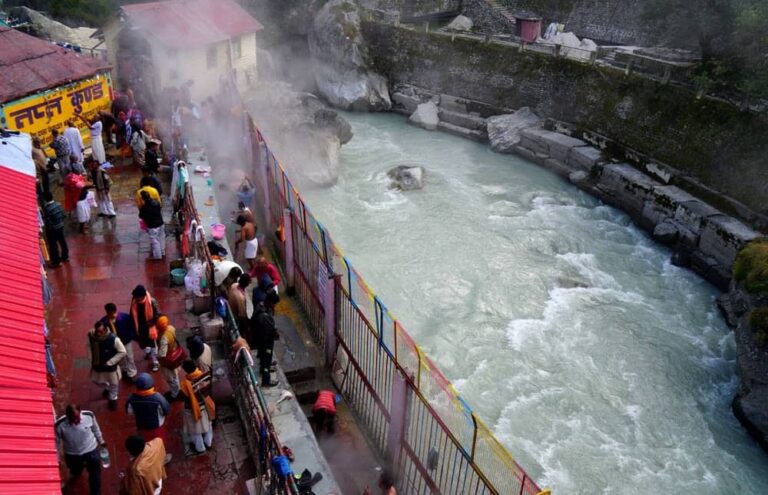 Tapt Kund Badrinath