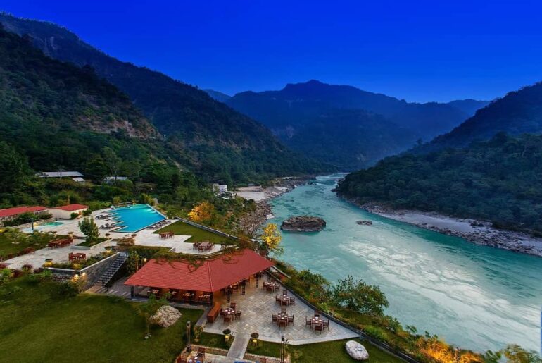 Hotels on River Ganges in Rishikesh