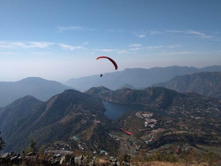 Paragliding in Uttarakhand