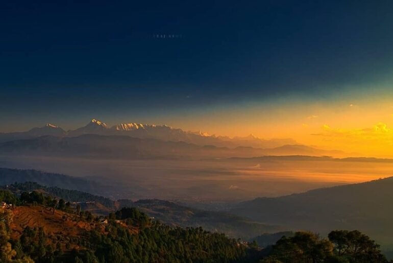 Sunrise at Kausani: Attractions in Kausani