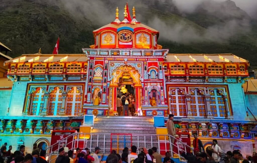 How to Reach Badrinath Temple