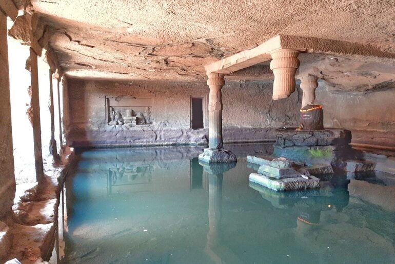 Kedareshwar Cave Temple location, Maharashtra in India