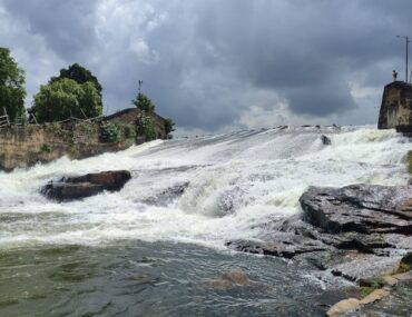 Orchha Waterfall Madhya Pradesh