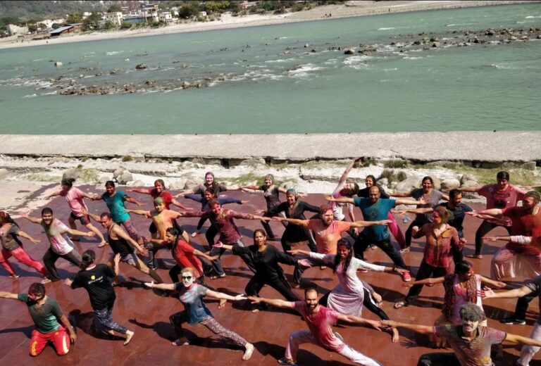 Types of Yoga Retreats in Rishikesh