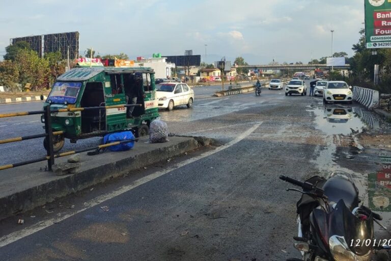 Nepali Farm to Laxman Jhula Distance