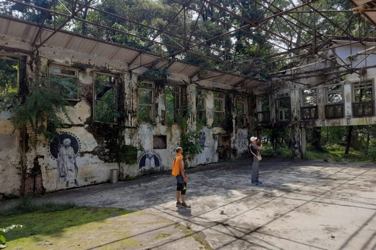 Rishikesh to Beatles Ashram Distance,