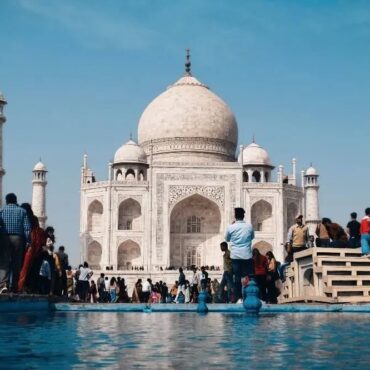 Essential Guide: Taj Mahal Agra Entry Fee & Timings, 2025-26