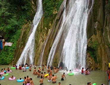 MUSSOORIE KEMPTY FALLS TREK