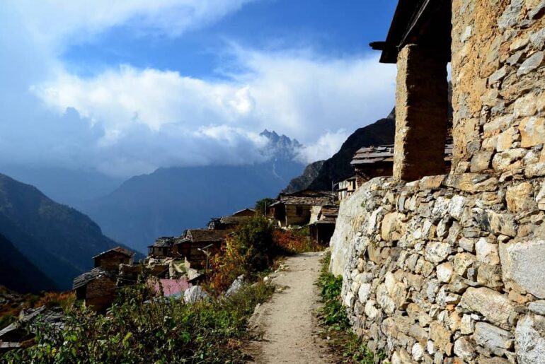 Trekking in Garhwal Himalayas: Top 10 Trails