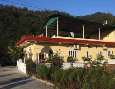 Best affordable stay in Rishikesh