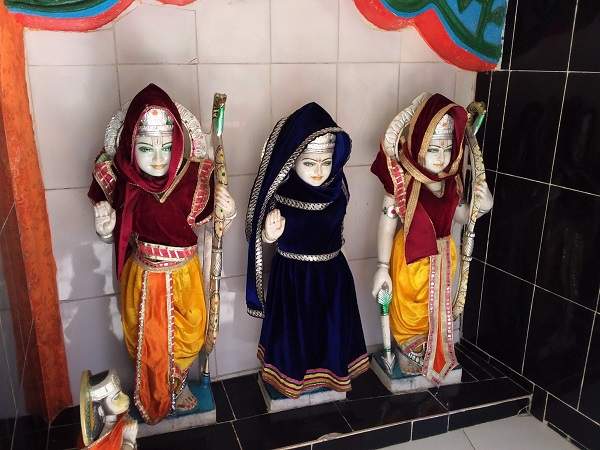 Kailash-Cave-–-A-Journey-with-Shiva-in-the-Himalaya.