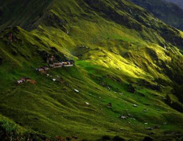 Bugyals in Uttarakhand Himalayas: Beyond the Clouds