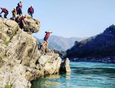 Is Rafting open in Rishikesh -Cliff jumping activitiy at the River Ganges, Rishikesh