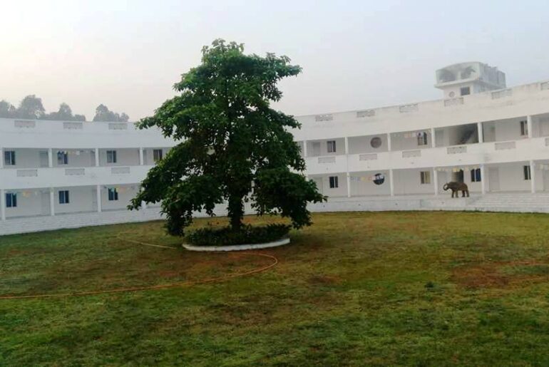 book Ashram in Rishikesh