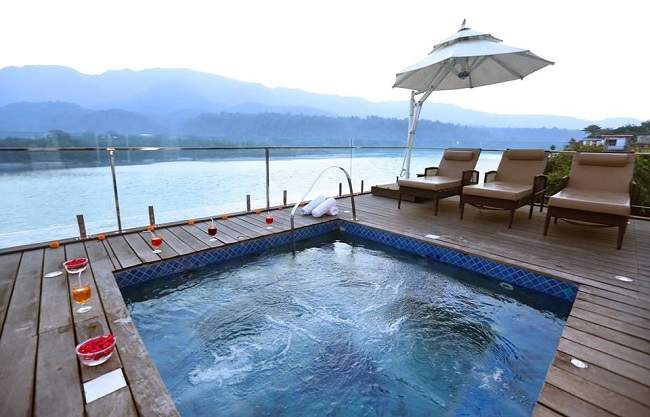 Where To Stay in Rishikesh