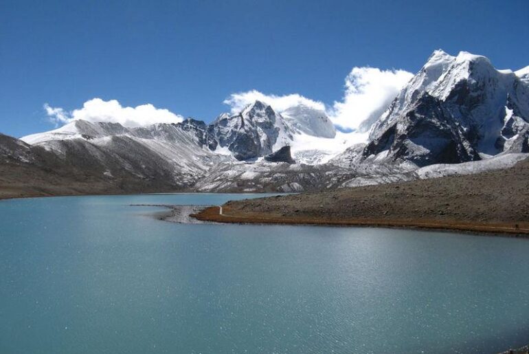 Nandi Kund Uttarakhand Himalayas