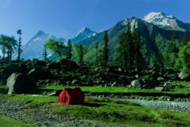 9 Best Valleys in Uttarakhand For Long Stay & Adventures