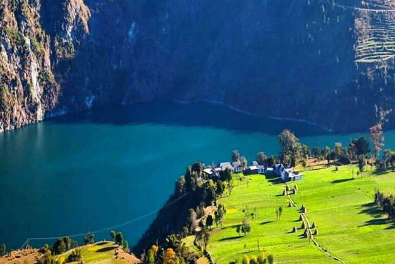 Tourist Places of Uttarakhand
