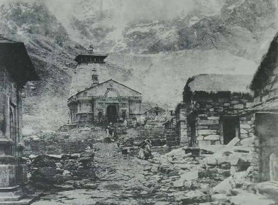 Kedarnath Temple - A Piece of History Buried 400 Years Under the Snow