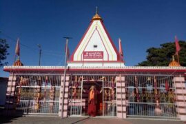 Kunjapuri Temple in Rishikesh