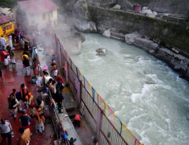 Tapt Kund Badrinath