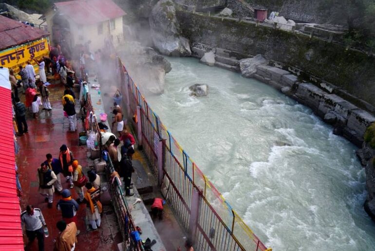 Tapt Kund Badrinath
